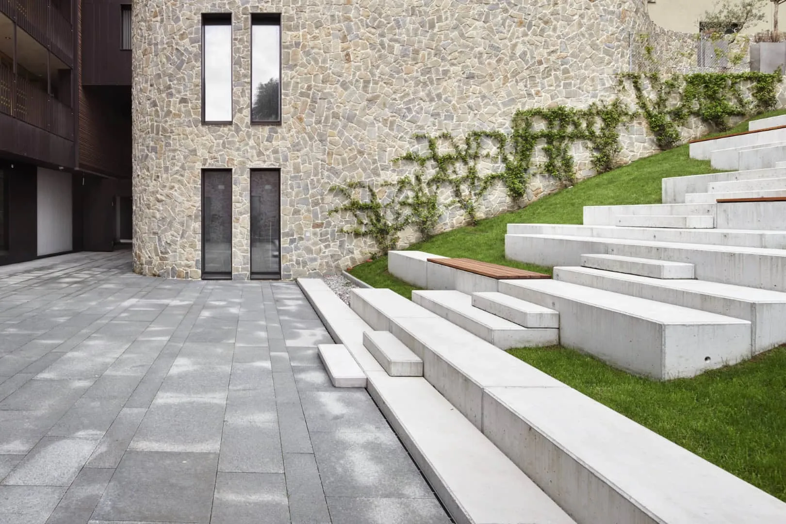 弗兰克林大学瑞士校区扩建项目由弗拉维亚诺·卡普里奥蒂建筑事务所设计