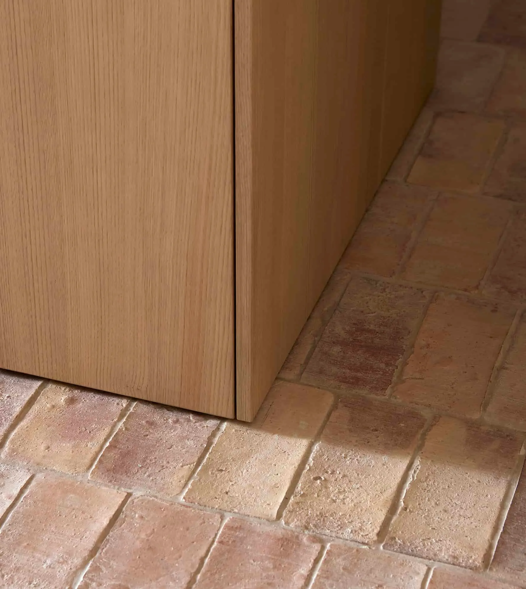 GOB17 Apartment | DG Arquitecto + Gosende Navarro Studio | Valencia, Spain