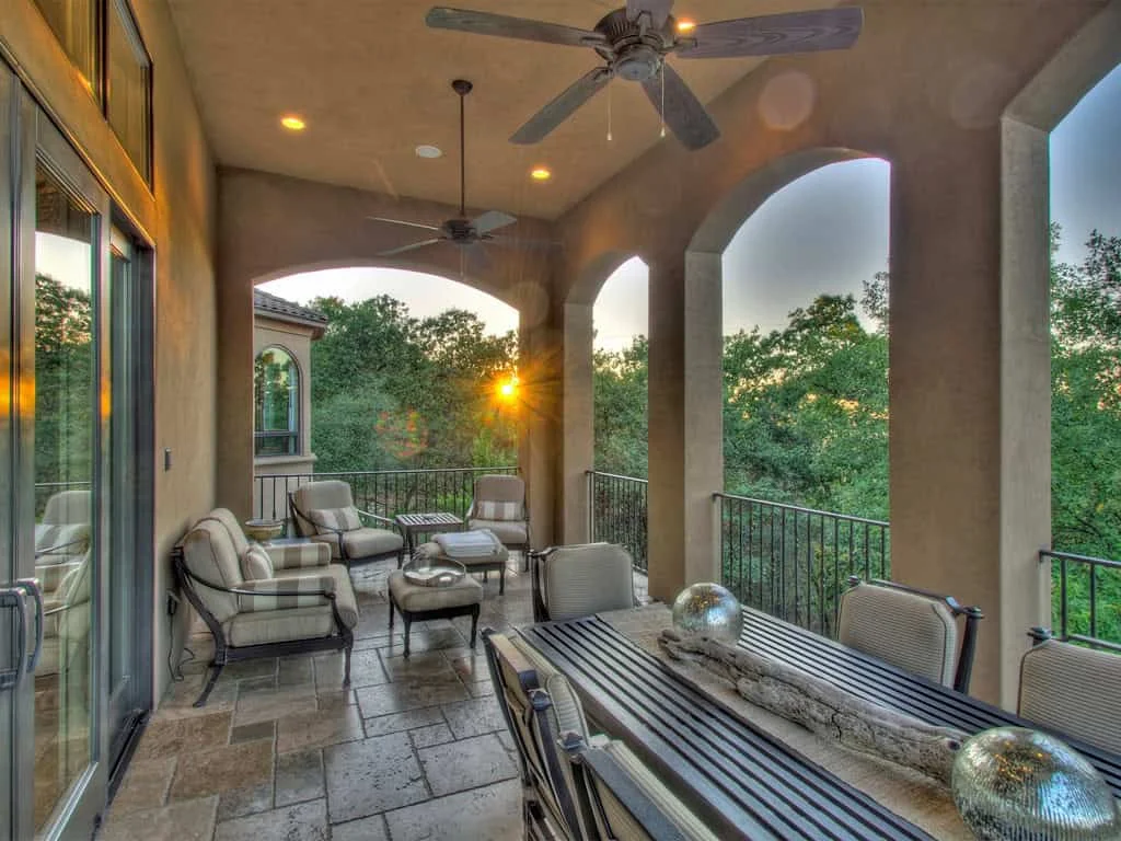 4. Balcón mediterráneo, Sacramento