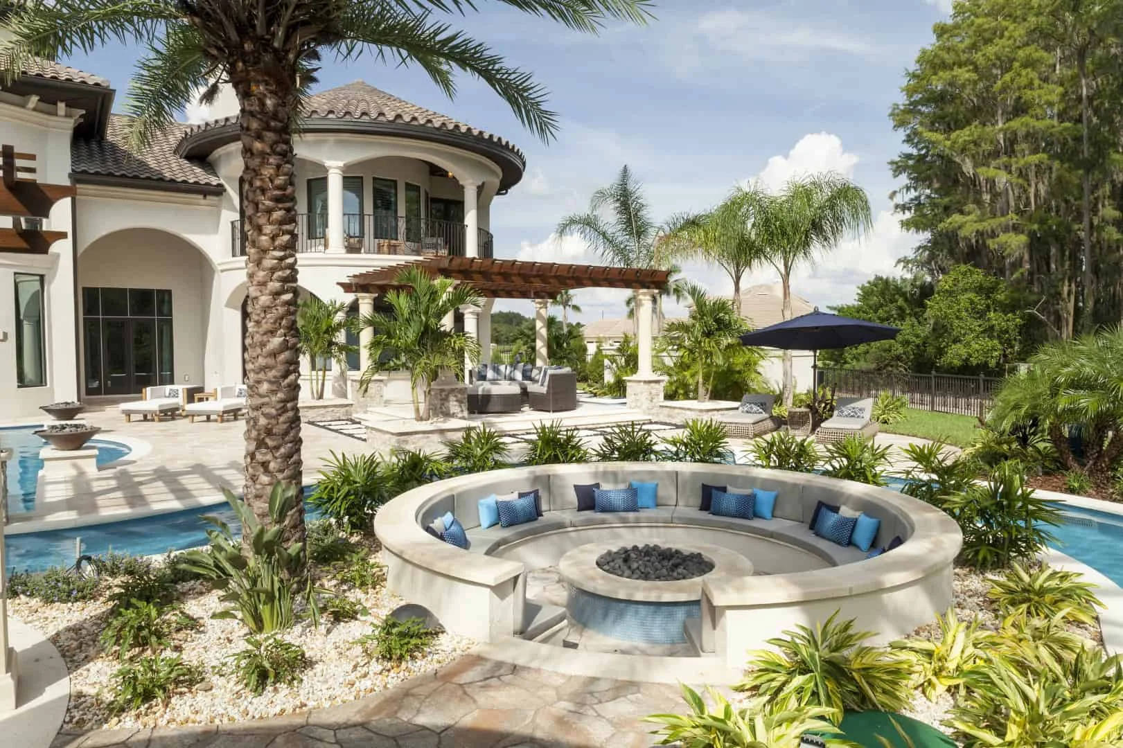 Ideas de diseño para patio estilo Mediterráneo