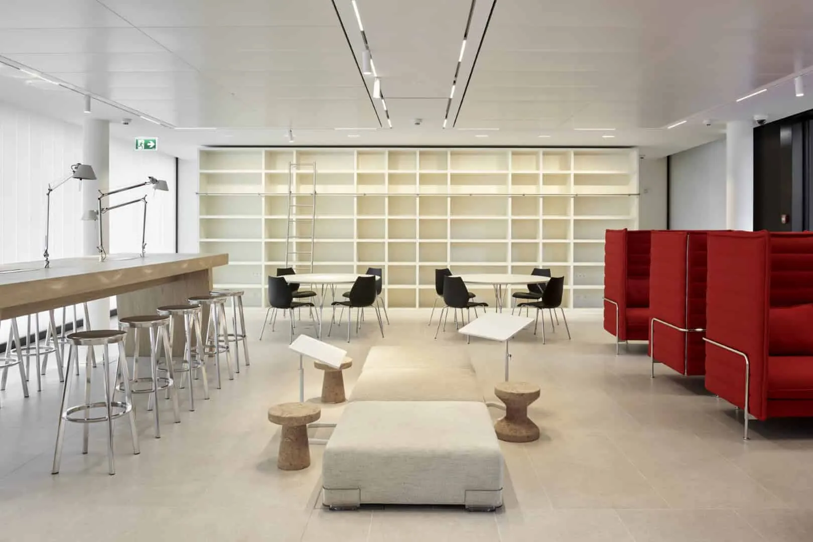 弗兰克林大学瑞士校区扩建项目由弗拉维亚诺·卡普里奥蒂建筑事务所设计