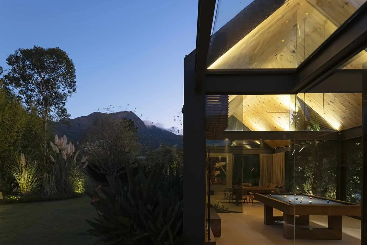 阿多西娅之家：建筑家的隐私与好客和谐设计