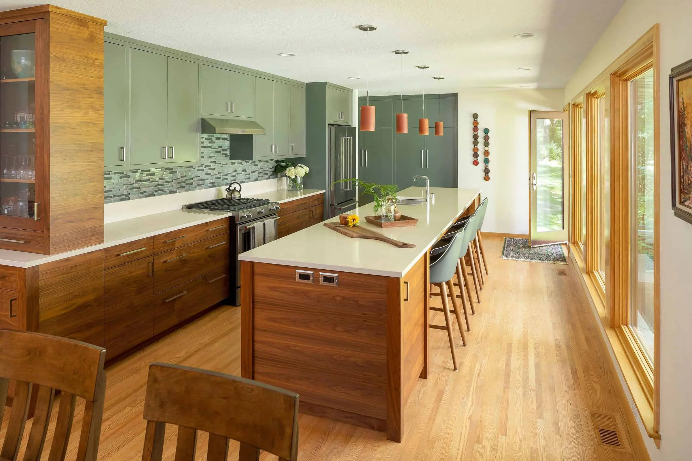 Creación de un elemento central con diseño mid-century