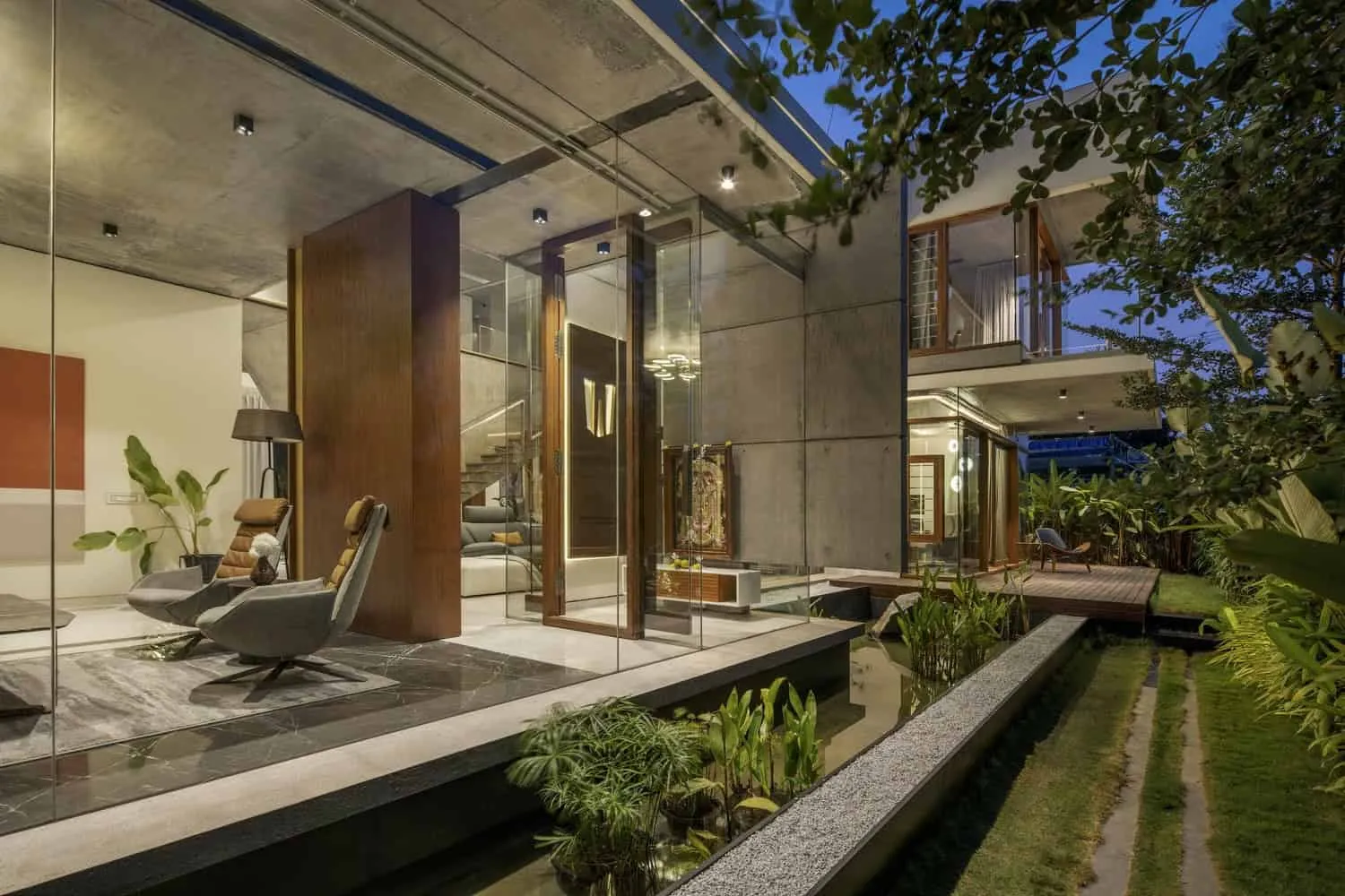 Stone House: Harmonious Blend of Nature and Modern Design by Crest Architects