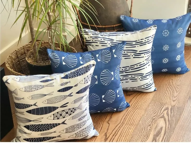Juego de almohadas estilo marino