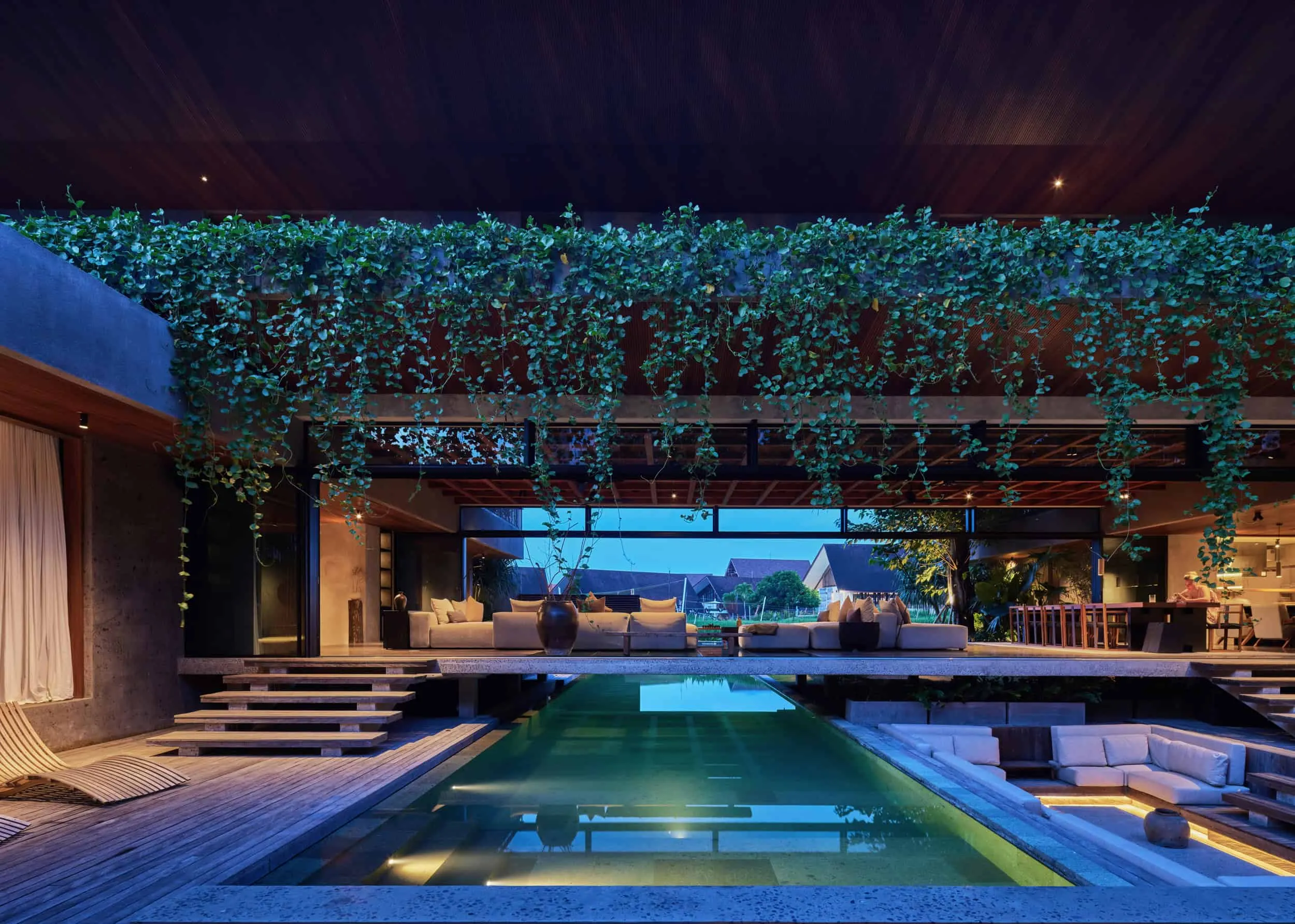 亚历克西斯·多尔尼尔展示‘自由鸟项目’:巴厘岛上的日式设计与热带现代主义融合