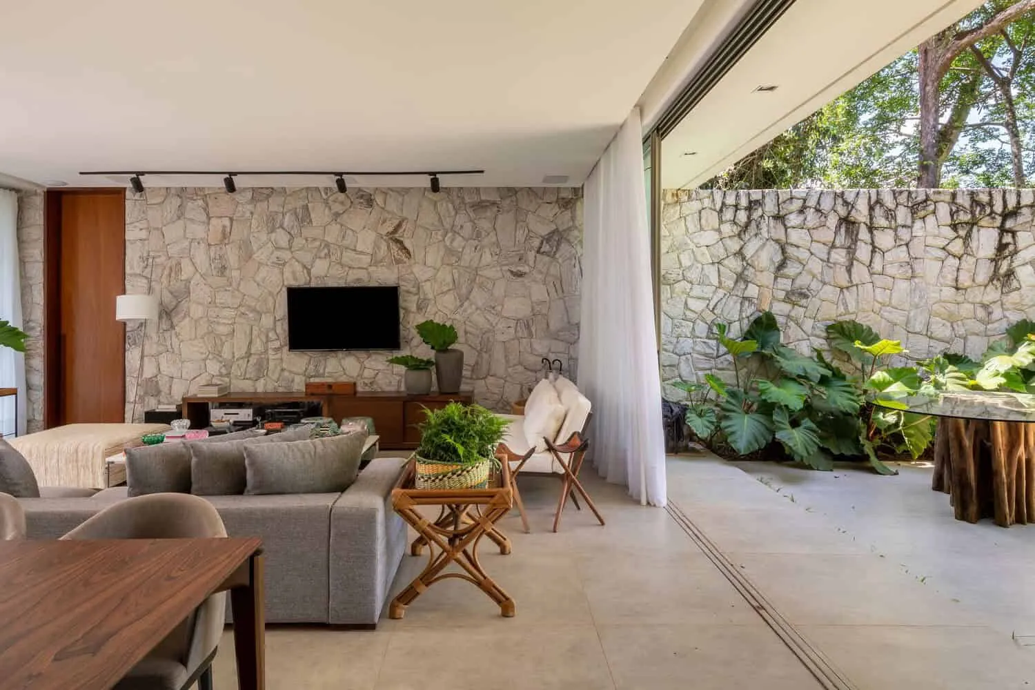 马特乌斯·蒙泰罗的蒙泰罗之家：巴西温馨海滨居所