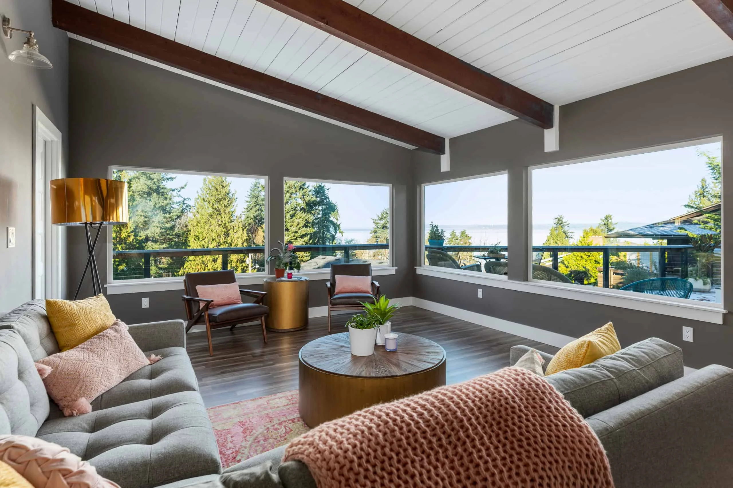 增强现代生活的现代风格阳光房元素