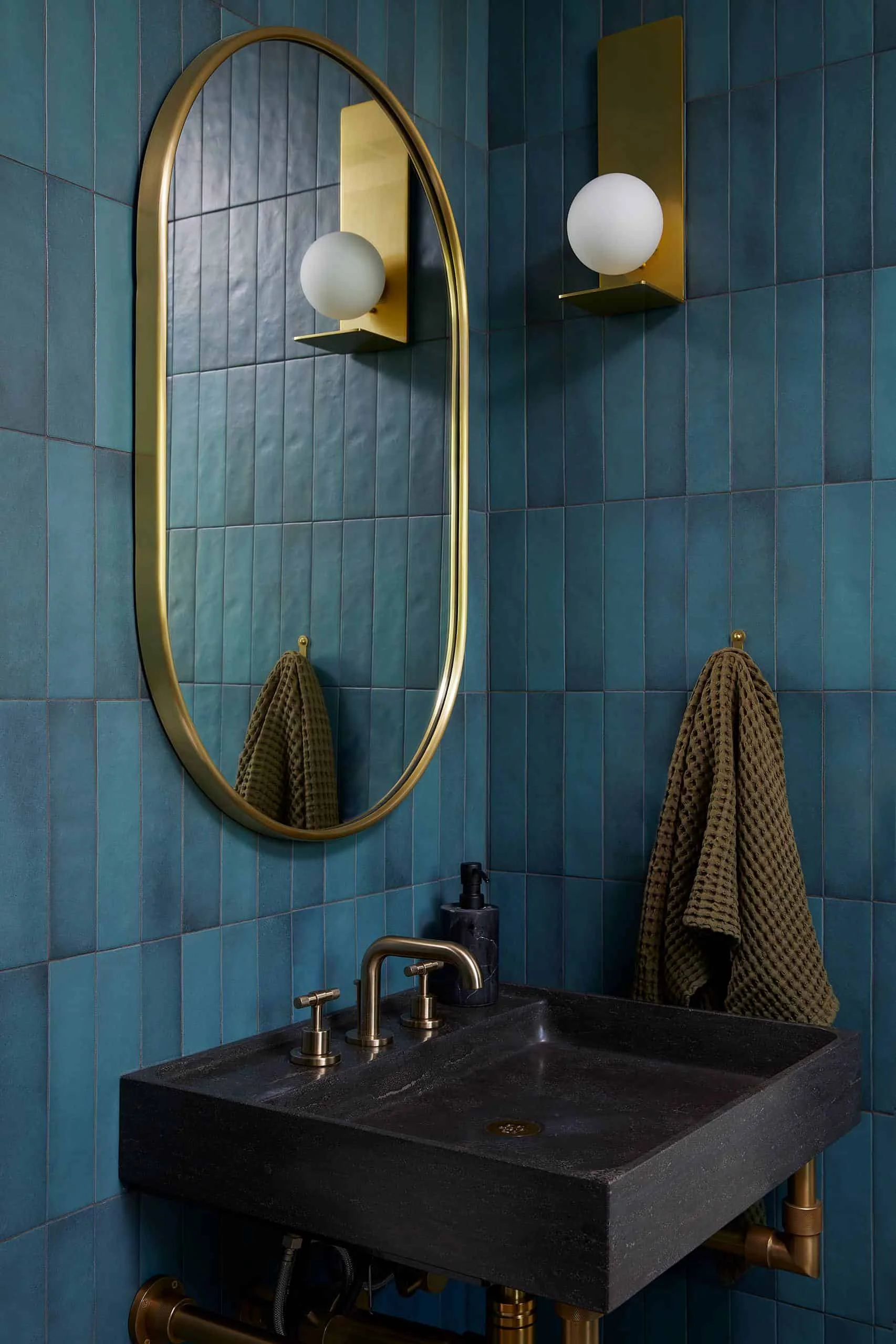 Sleek Vanities and Fixtures