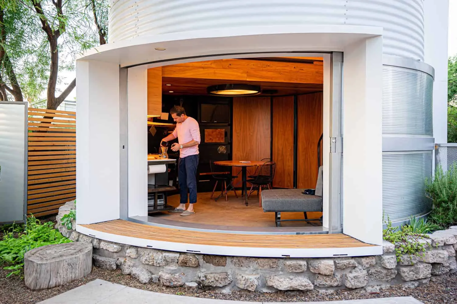 House-Silo: Grain Silo Transformed into a Modern Micro-Home in Phoenix