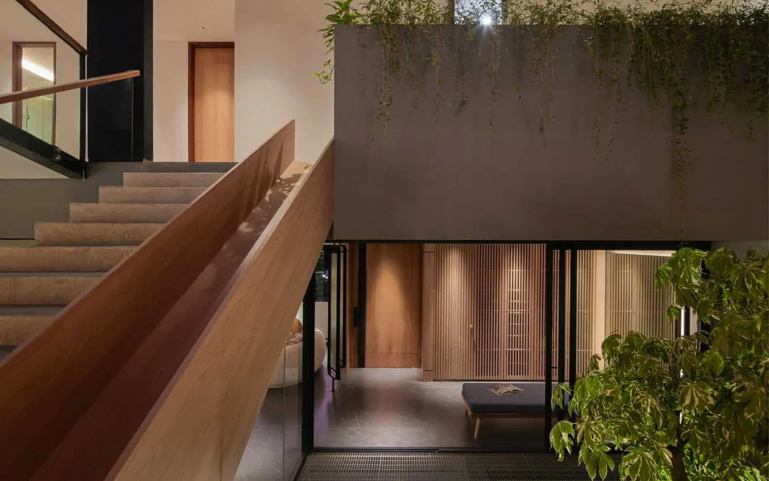 Jardin House: Un oasis urbano sostenible en Bandung de Patio Livity