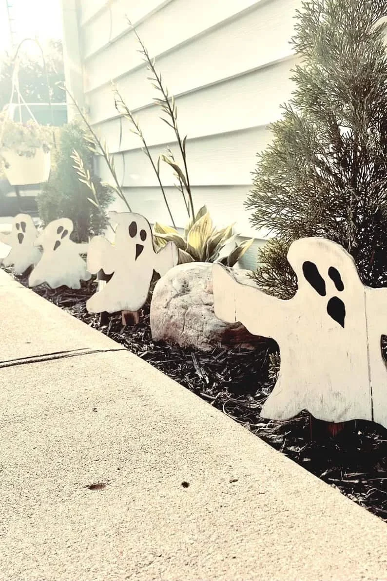 Add Movement with Suspended Decor