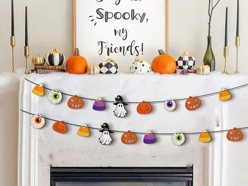 Decoración aterradora para frontones: guirnalda exterior