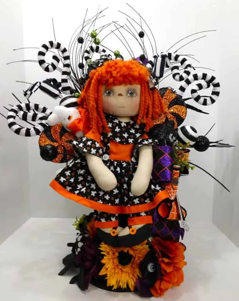 Halloween Wreath and Centerpiece: The Perfect Duo