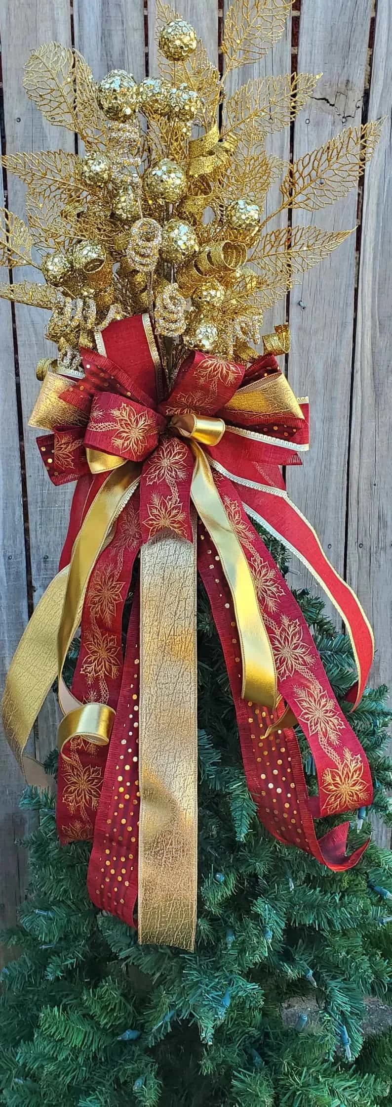 Whimsical and Fun DIY Christmas Tree Topper Ideas for a Playful Touch