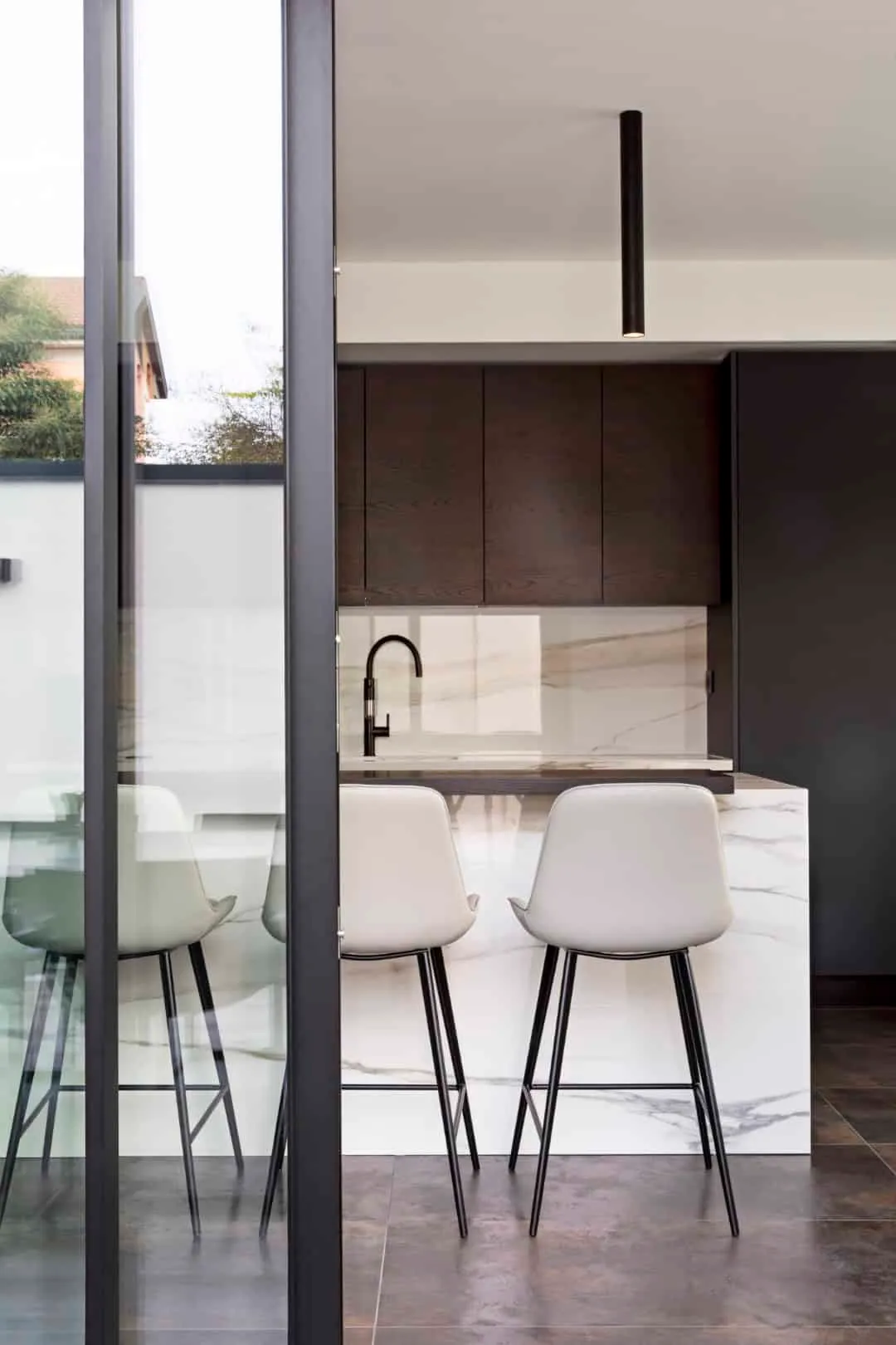 马尔泰萨纳，安尼切建筑事务所的奢华别墅：米兰郊区的几何杰作