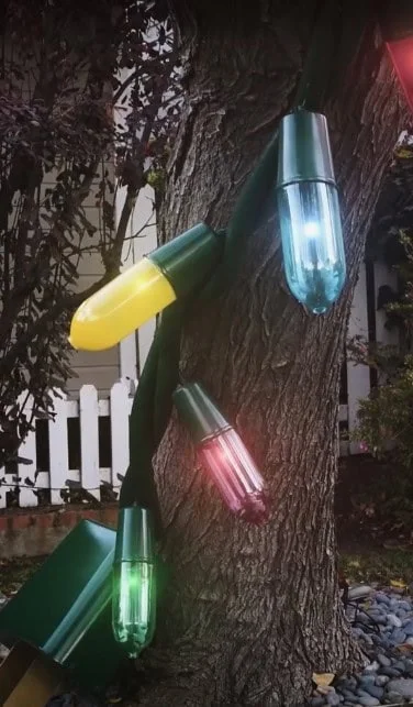 Grandes luces navideñas para decorar la calle