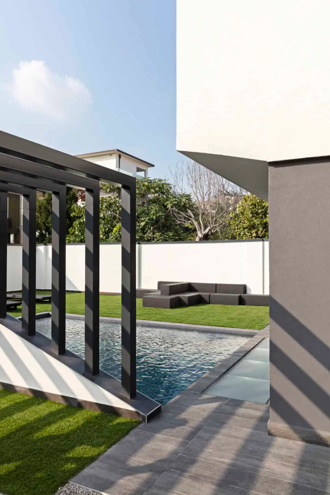 马尔泰萨纳，安尼切建筑事务所的奢华别墅：米兰郊区的几何杰作