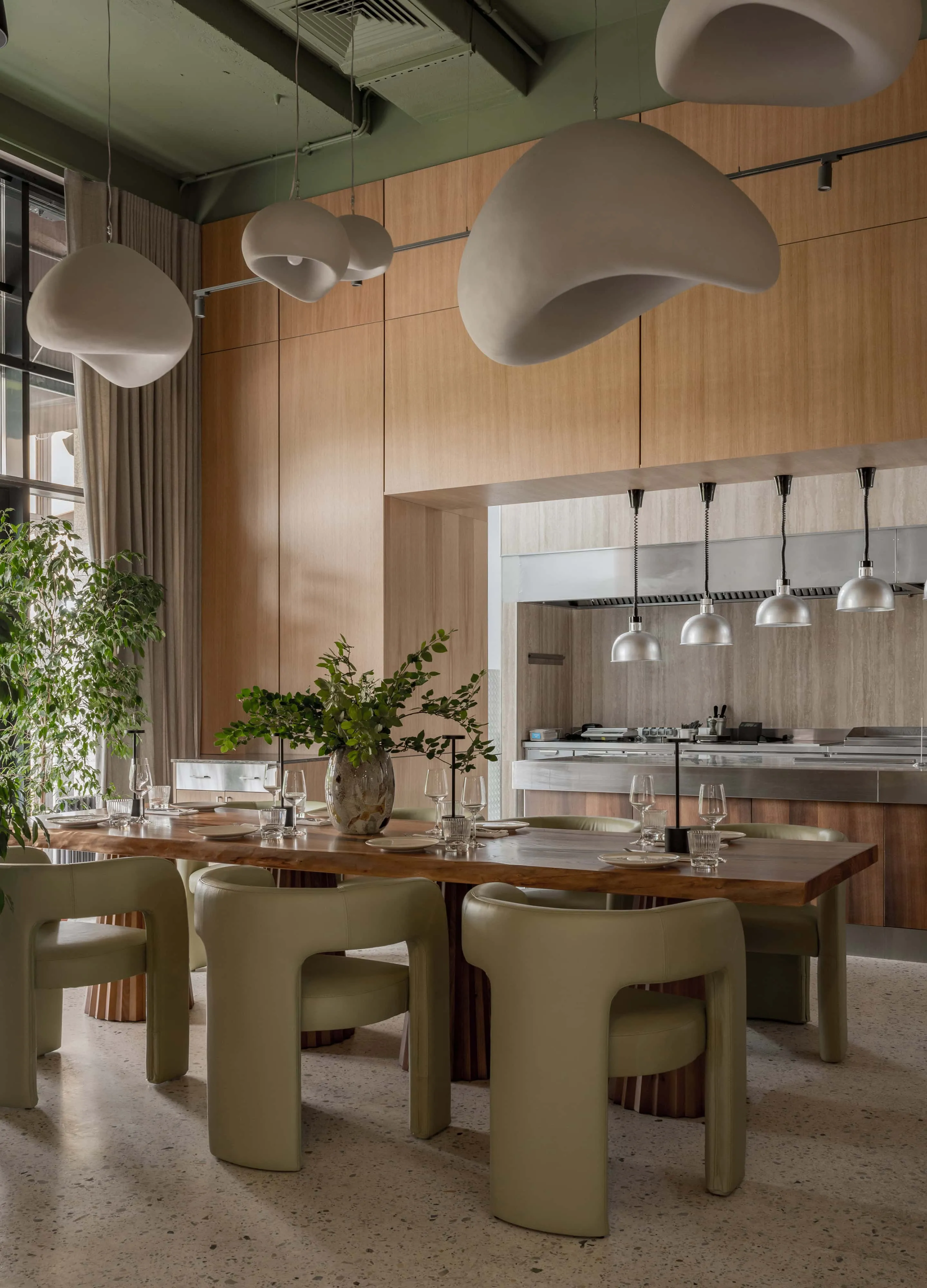 Лісова рестораника від STUDIO 40: затишне місце серед природи в Екатеринбурзі