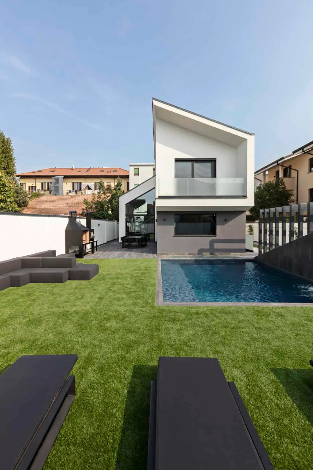 马尔泰萨纳，安尼切建筑事务所的奢华别墅：米兰郊区的几何杰作