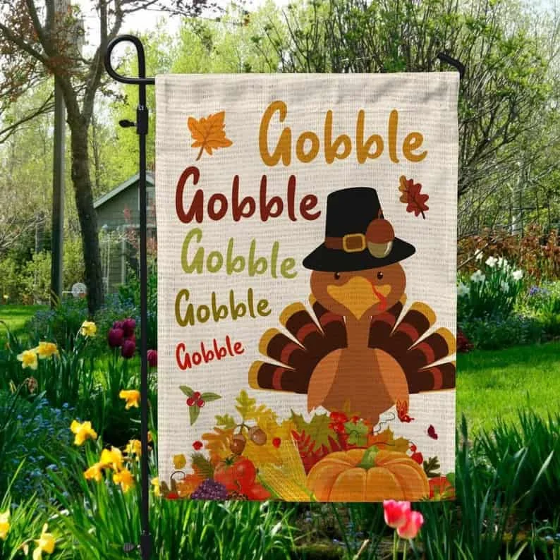 Conmemora con banderas y pancartas