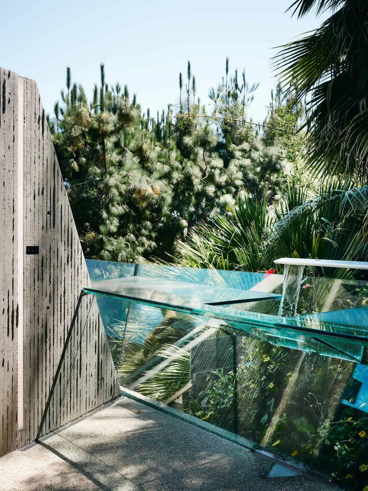 Club James de Conner + Perry Architects: Renacimiento de la residencia Shit-Goldstein