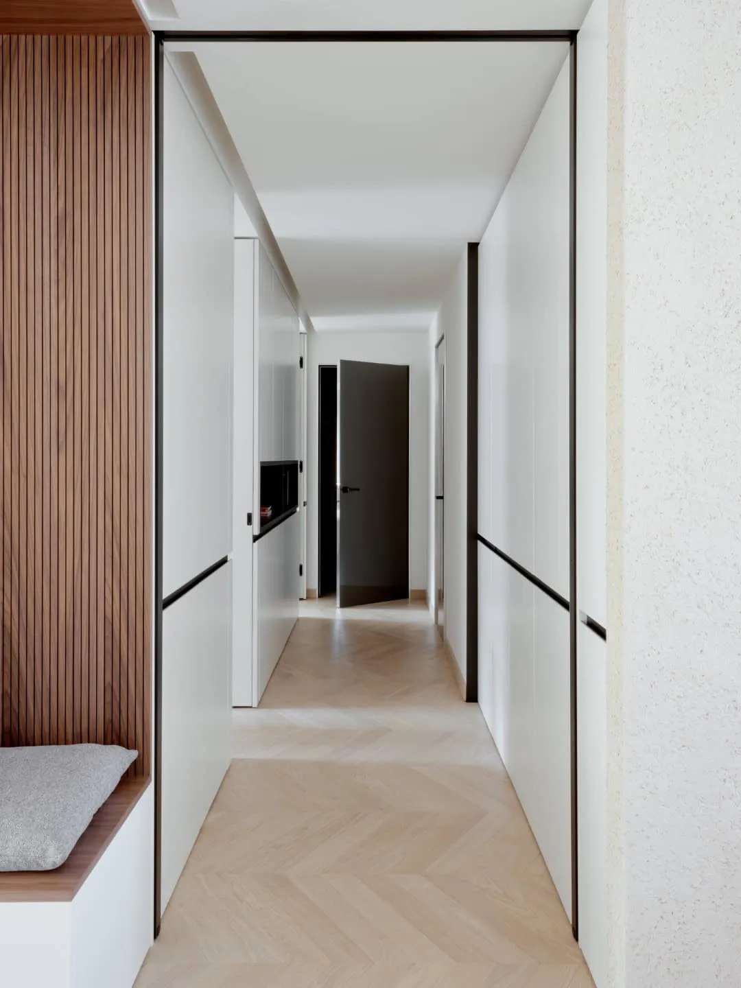 Tape House in Verona: Modern Sanctuary of Light and Style