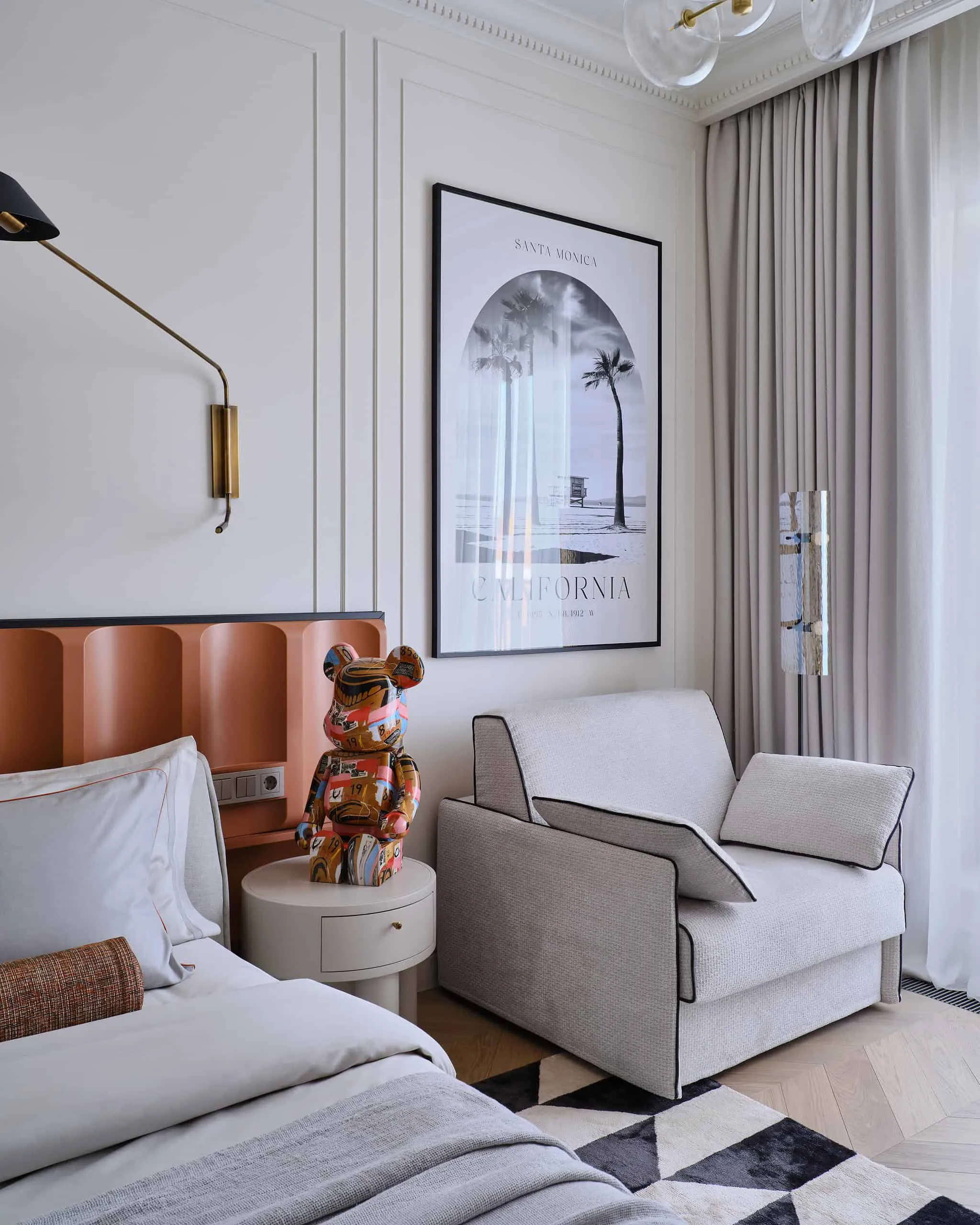 法式优雅与美式舒适在莫斯科公寓中的完美融合，由Simple Interiors设计