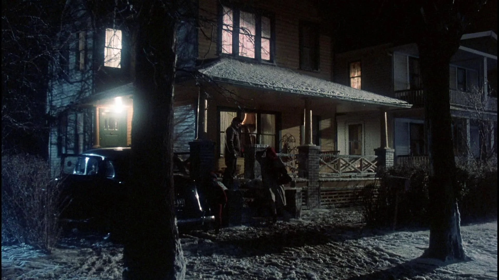 6. Casa de los Parker – A Christmas Story