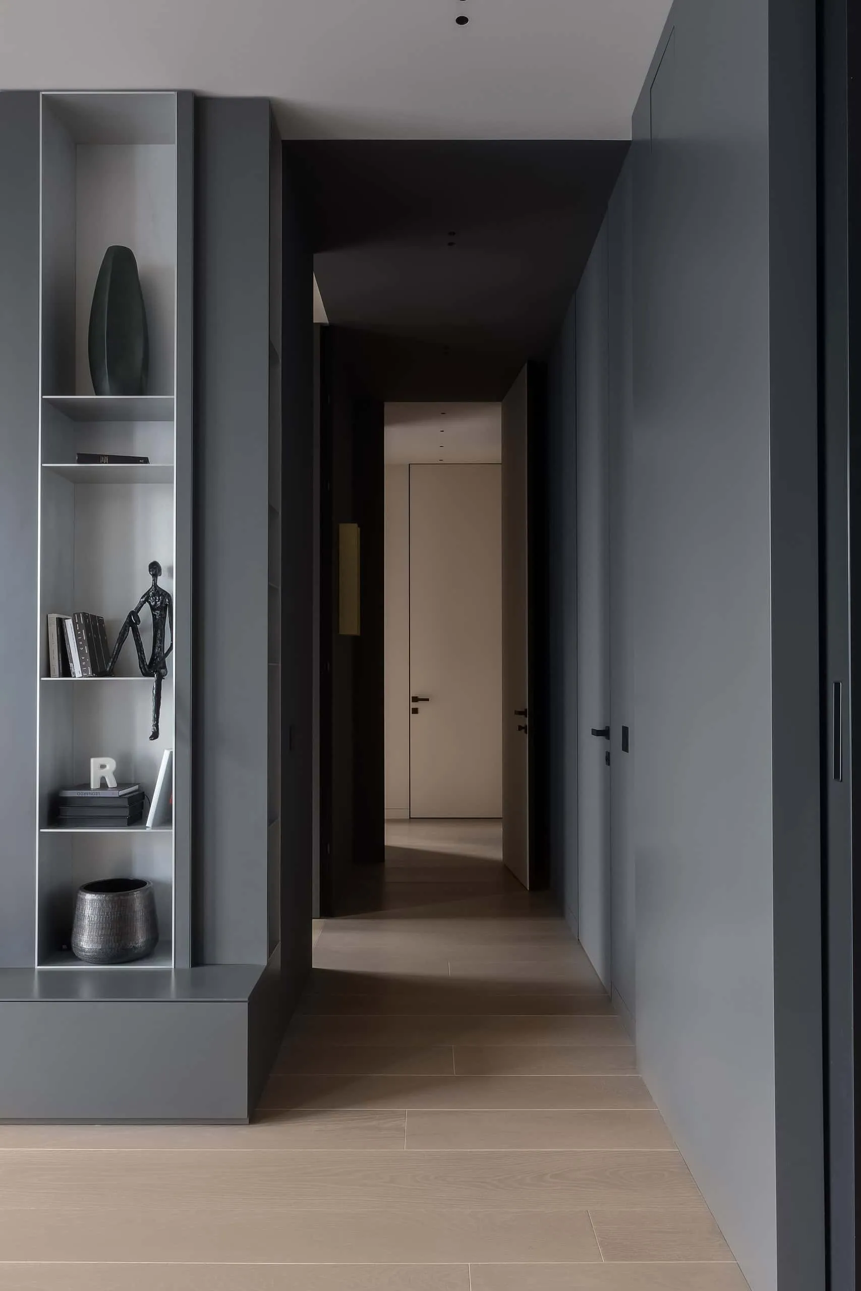 NEVATOWERS住宅综合体公寓设计：现代极简主义改造