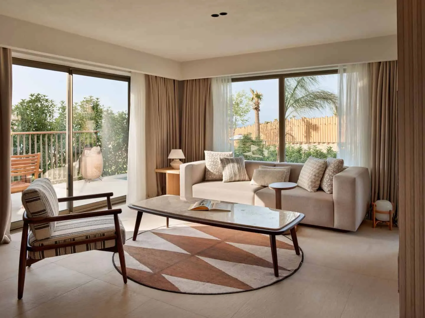 HYDE готель Бодрум за проектом архітектури та інтер'єру Йесим Козанлы