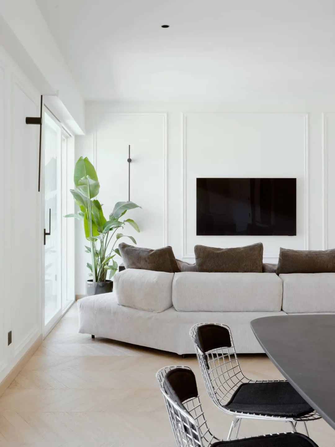 Tape House in Verona: Modern Sanctuary of Light and Style