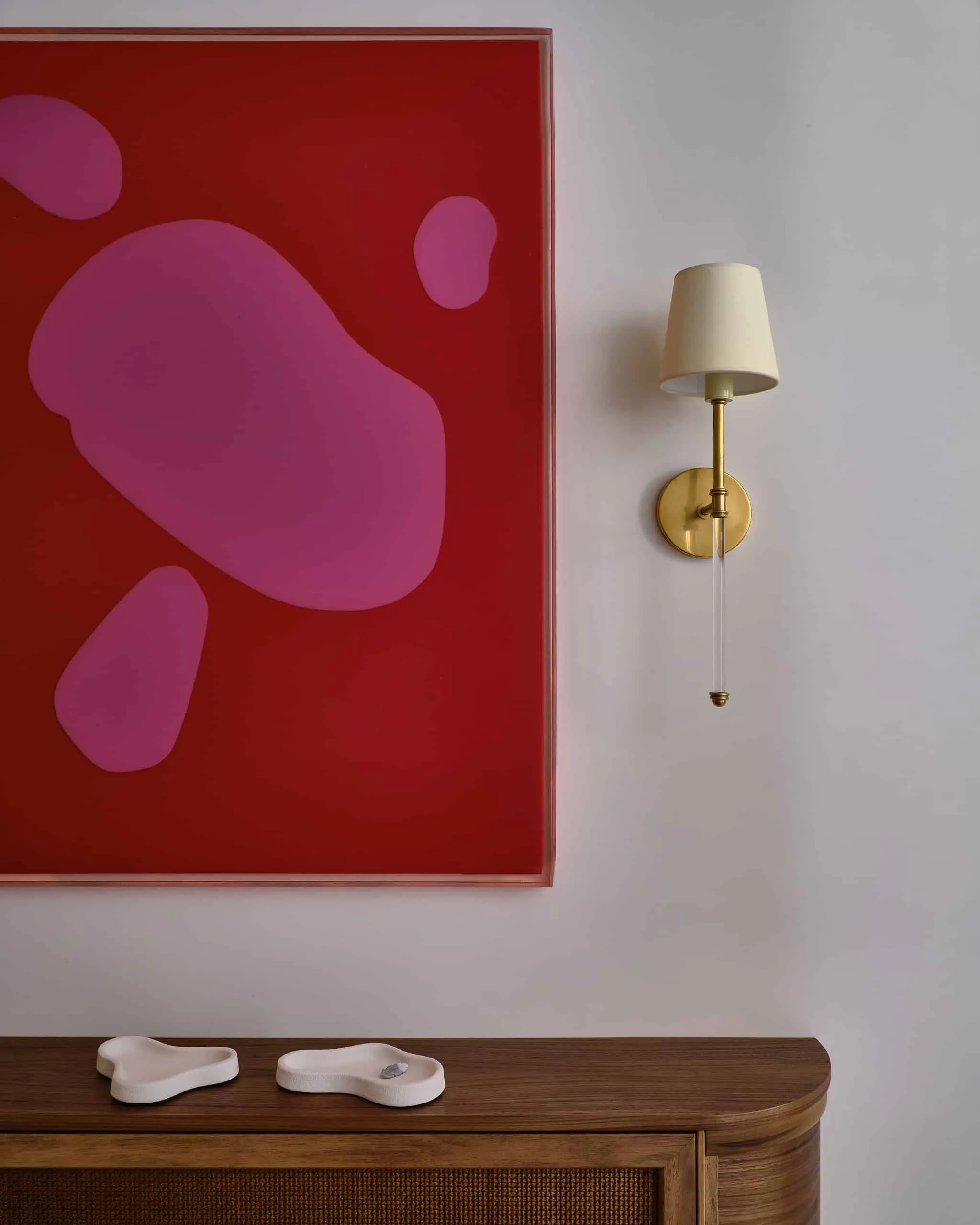 法式优雅与美式舒适在莫斯科公寓中的完美融合，由Simple Interiors设计