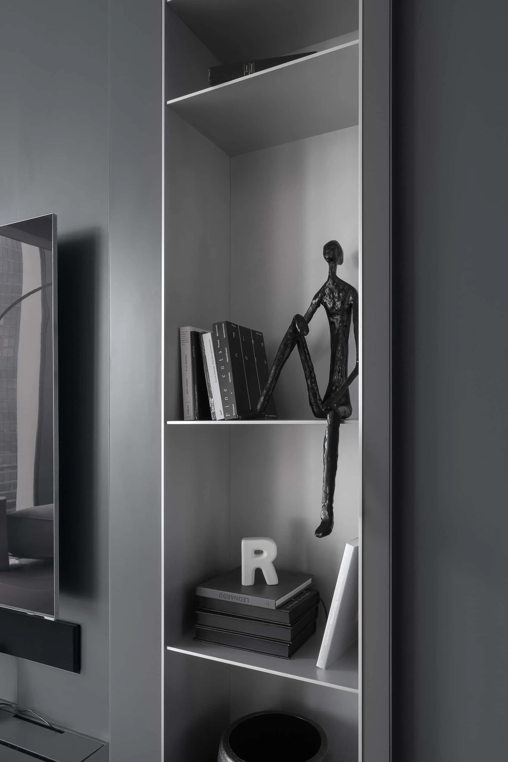 NEVATOWERS住宅综合体公寓设计：现代极简主义改造