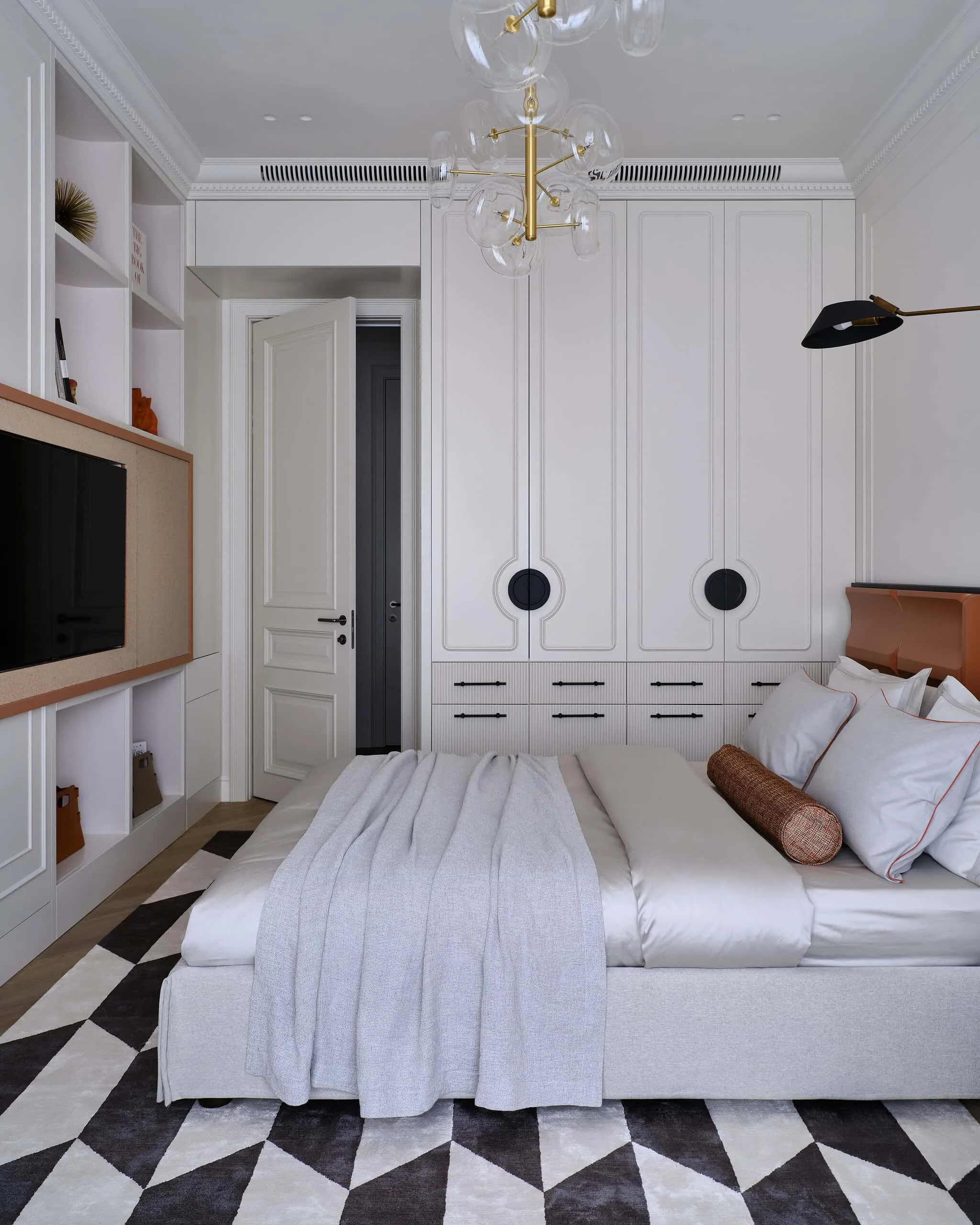 法式优雅与美式舒适在莫斯科公寓中的完美融合，由Simple Interiors设计