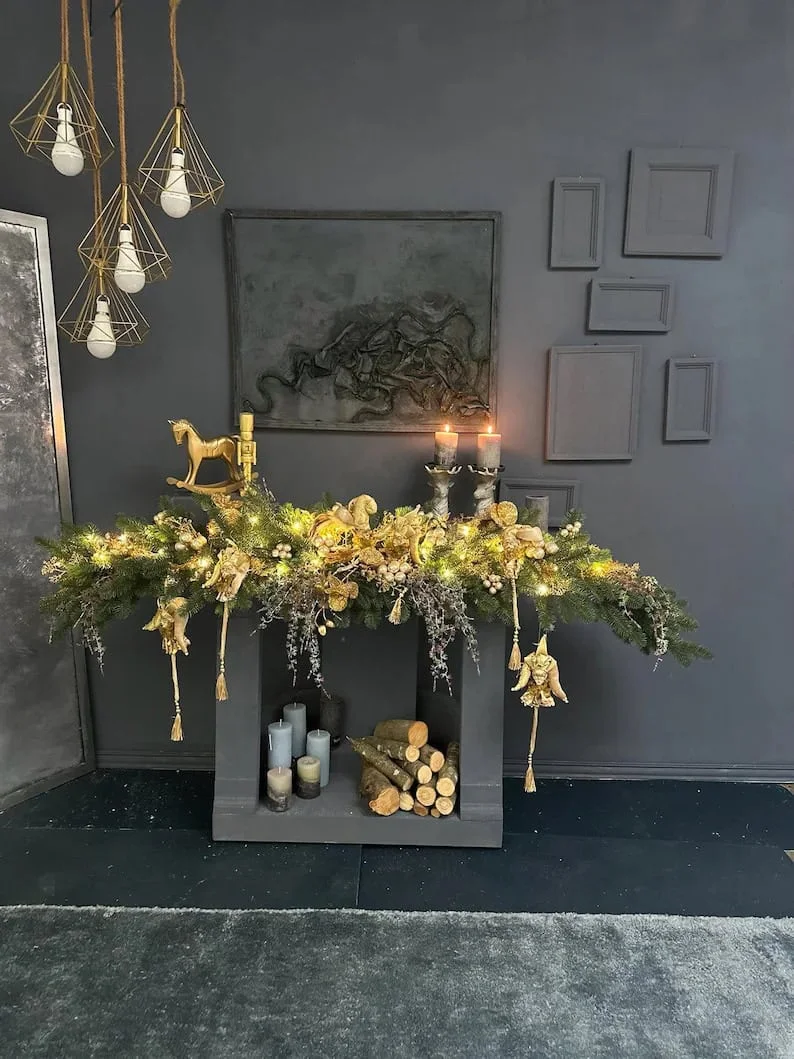 Eclectic Christmas Buntings for a Modern Twist