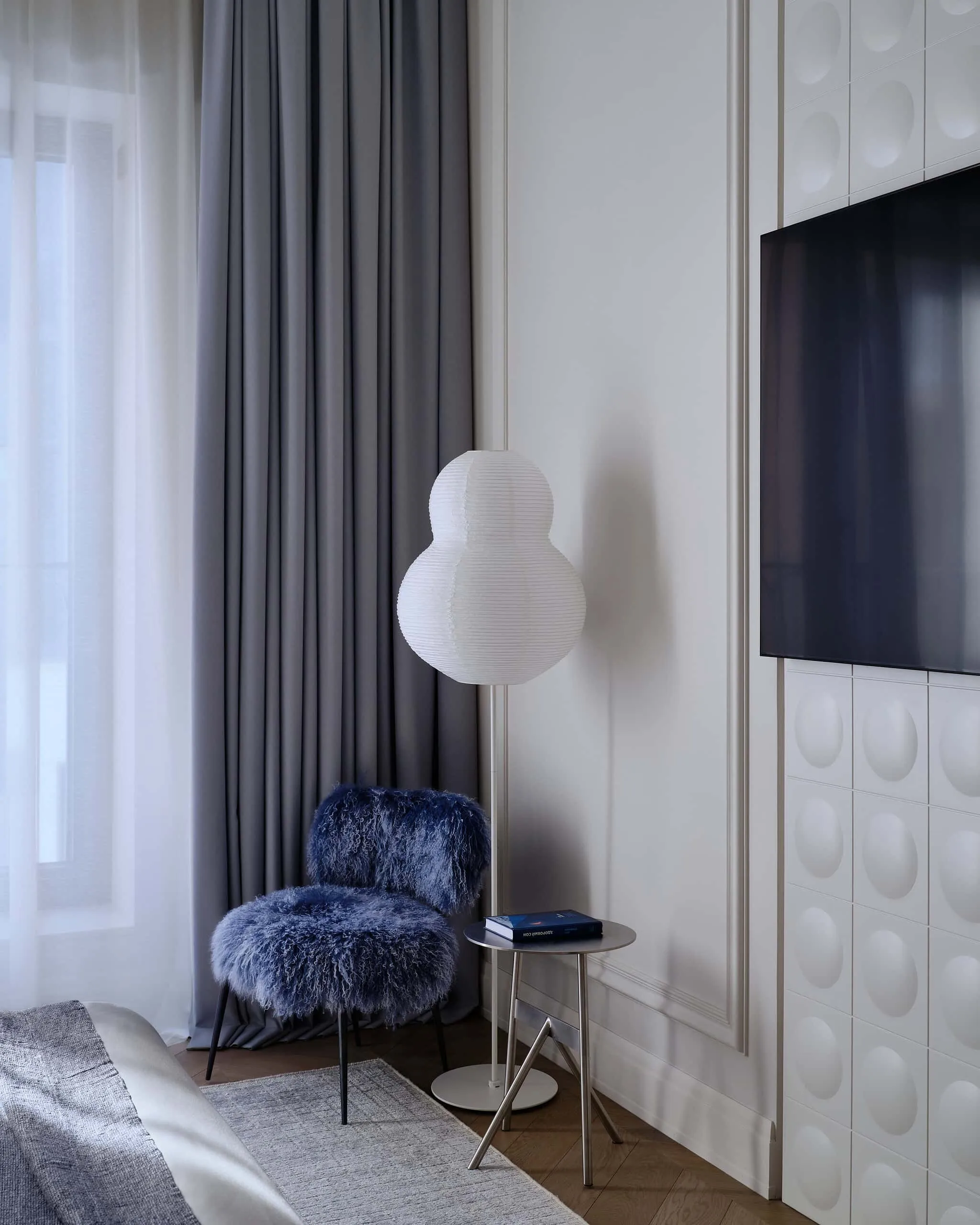 法式优雅与美式舒适在莫斯科公寓中的完美融合，由Simple Interiors设计