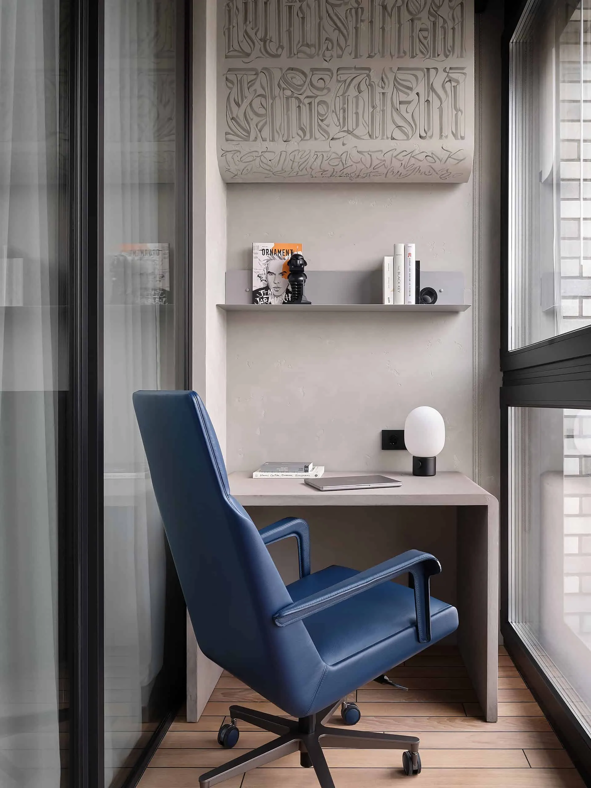 Квартира з тяжким характером — портретний вид 28, аркова ниша з мистецтвом