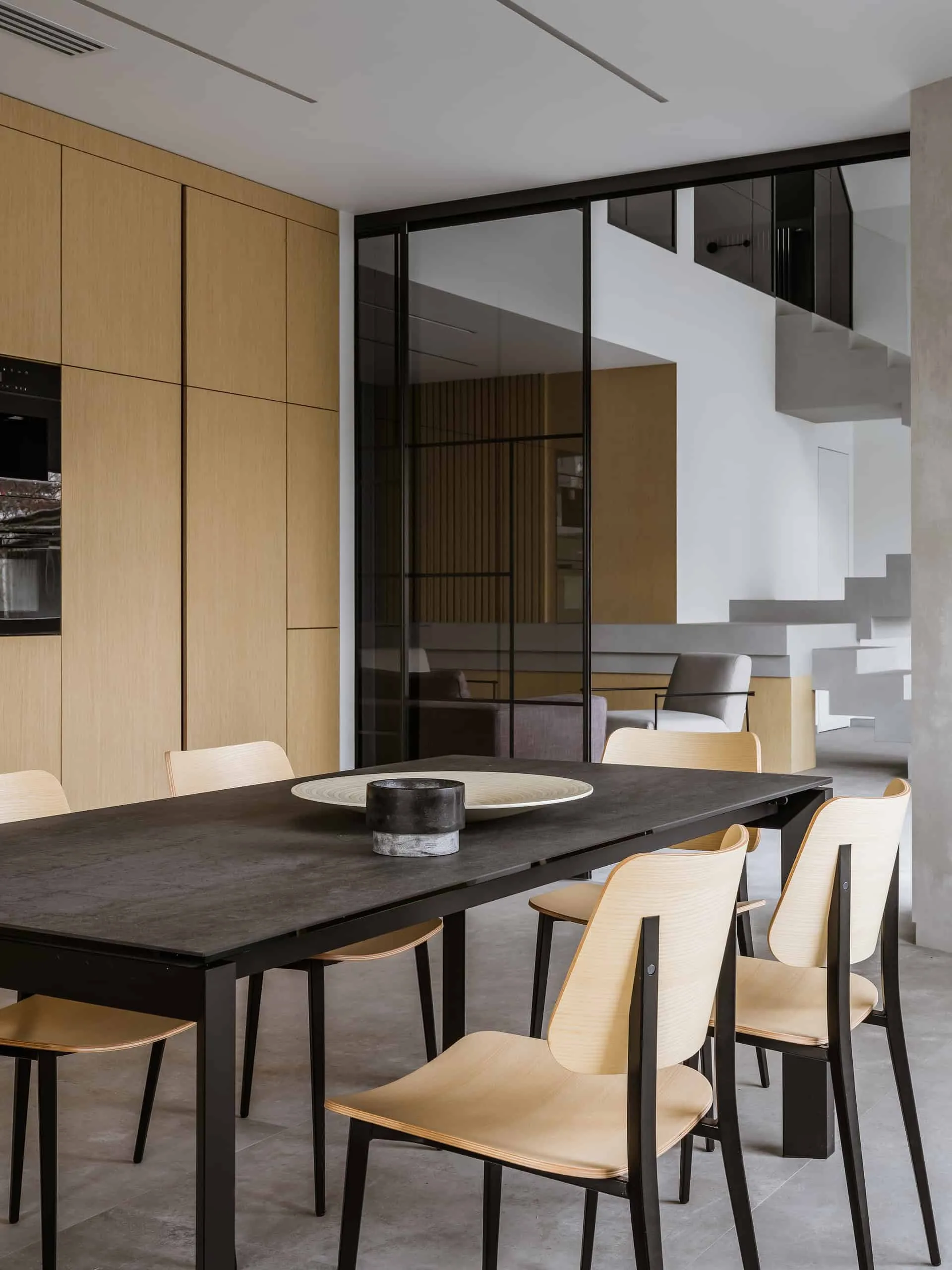 House with Flying Staircase: Minimalist Renovation by Makedesign Studio