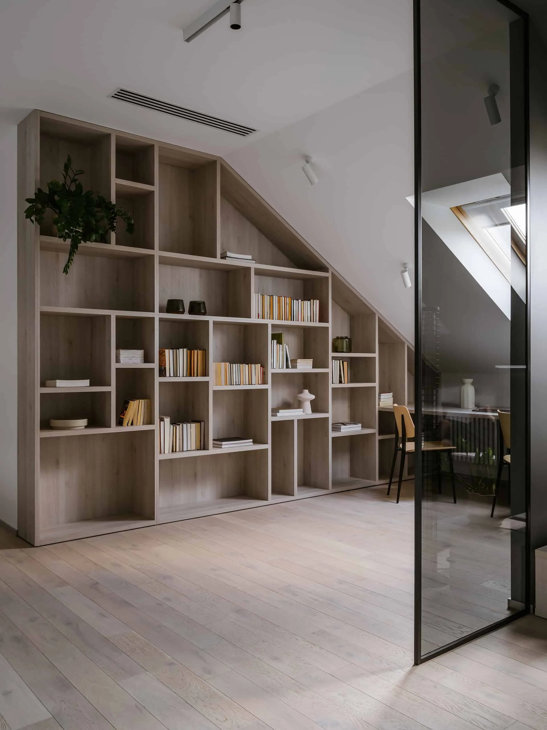 House with Flying Staircase: Minimalist Renovation by Makedesign Studio