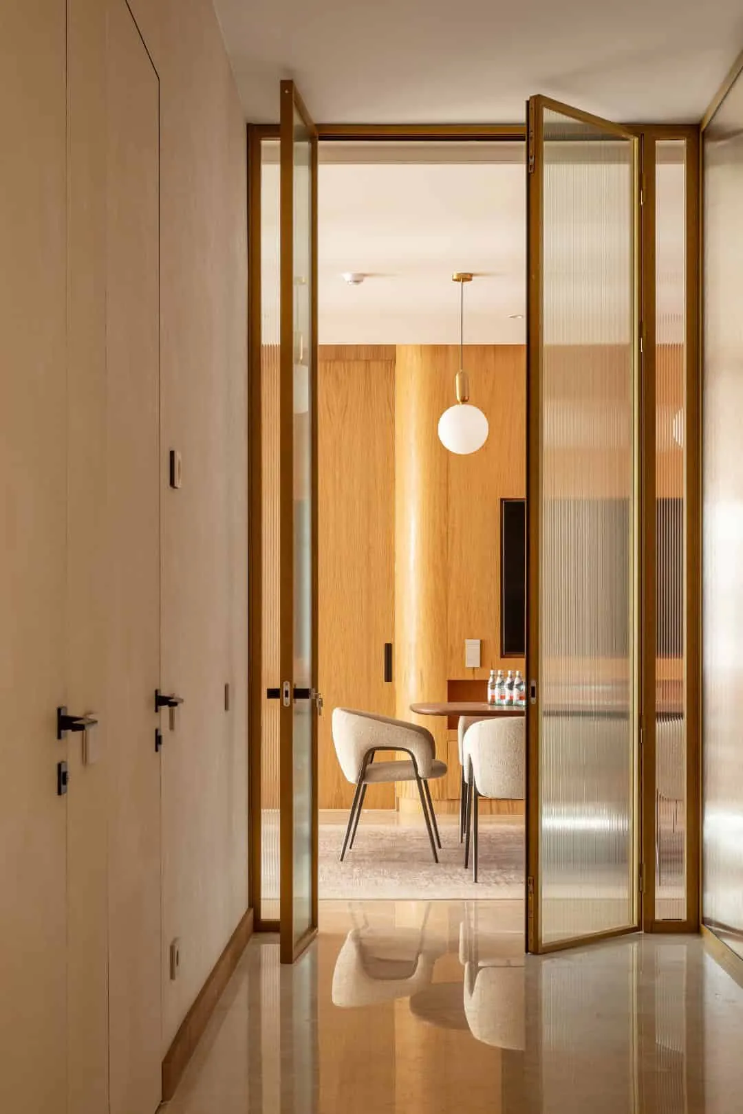 塔什干家用办公室：功能性与舒适性的和谐结合