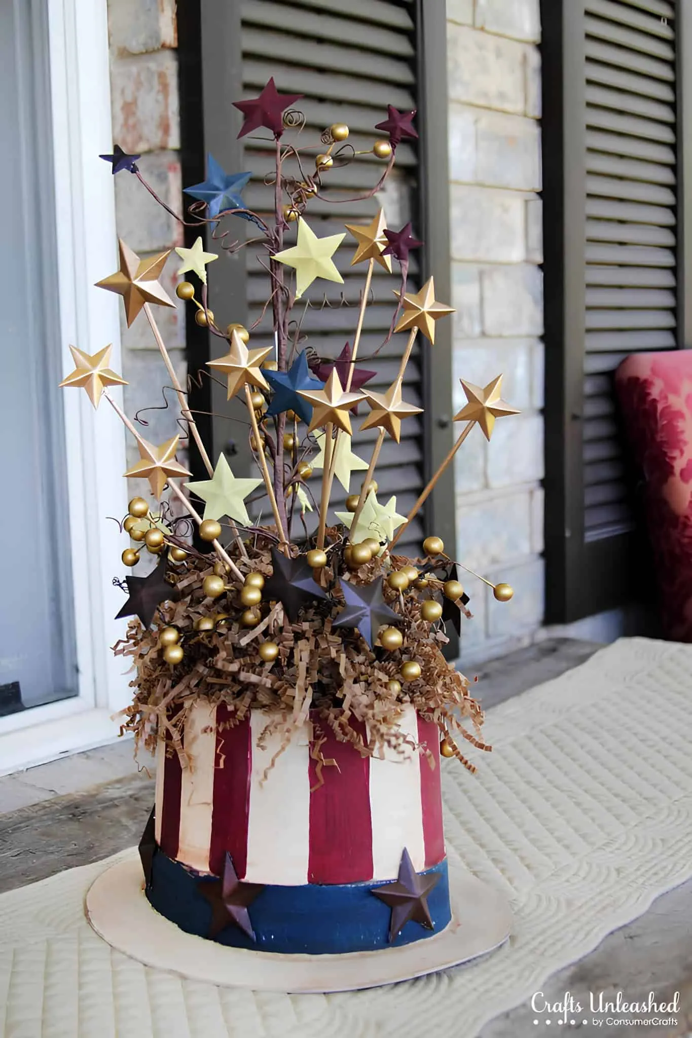 山姆大叔帽子中心装饰，爱国星形花卉组合，红白蓝颜色