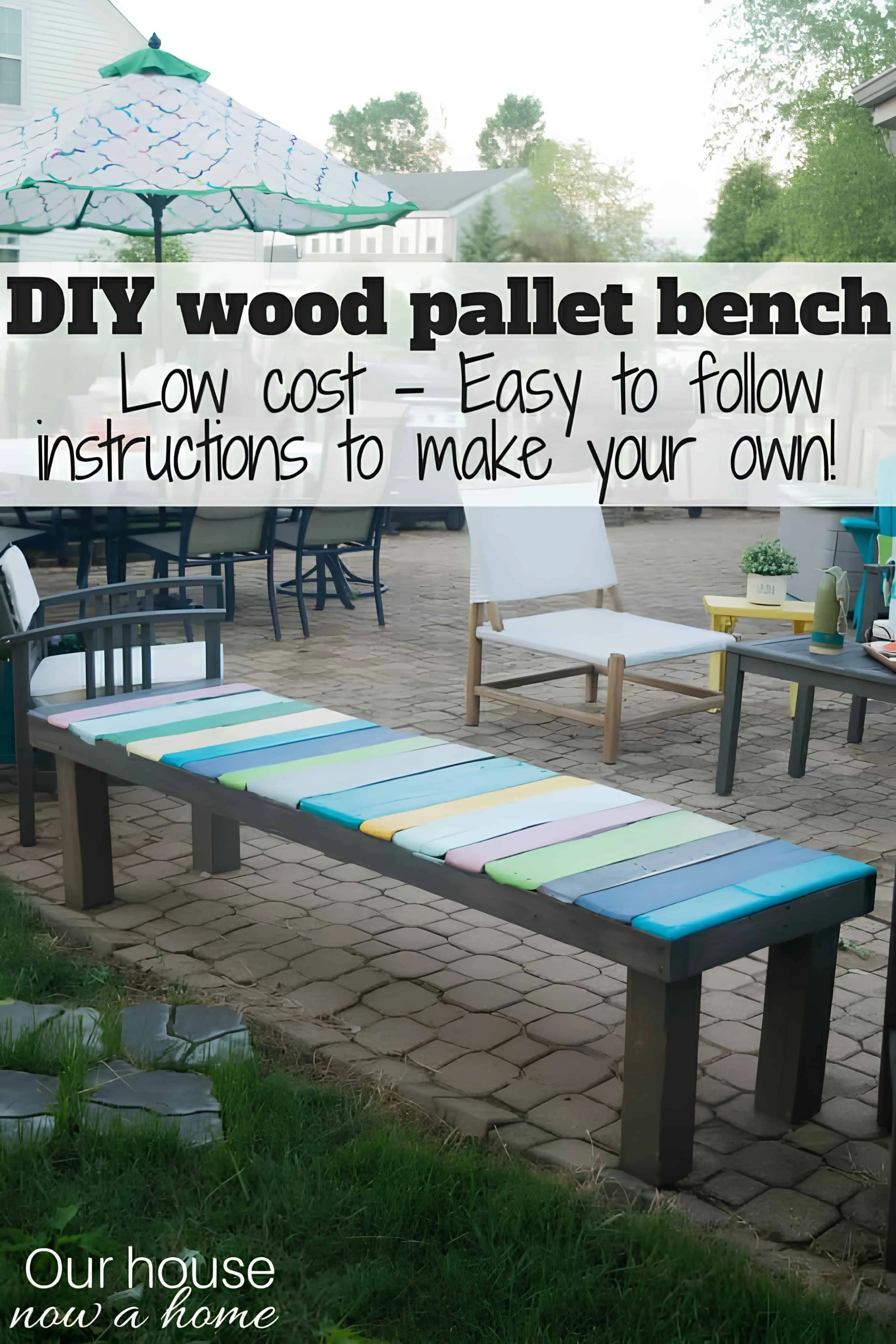 涂成彩虹色的户外托盘椅