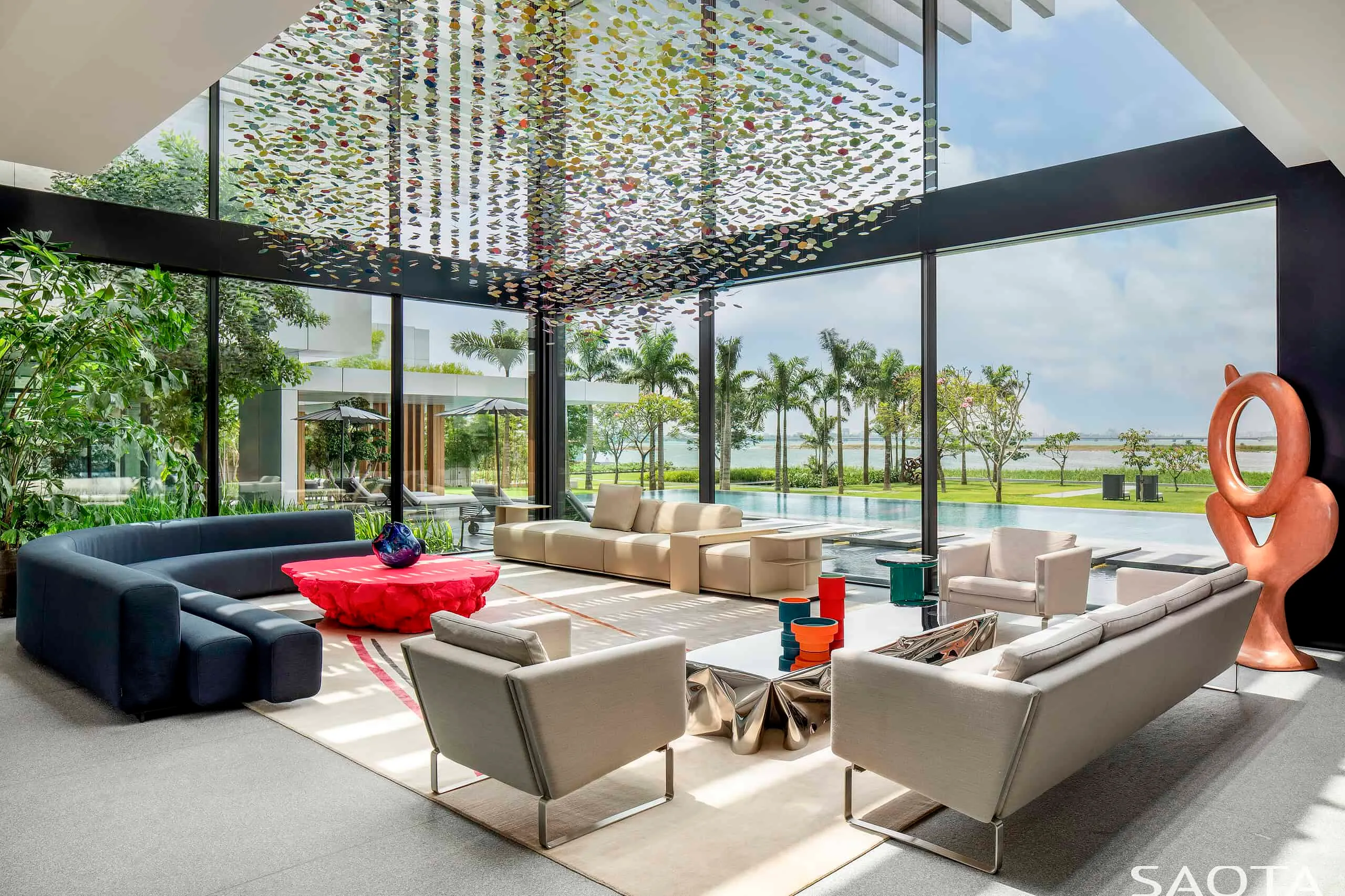 阿比让湖畔别墅由SAOTA设计：现代主义与自然的融合