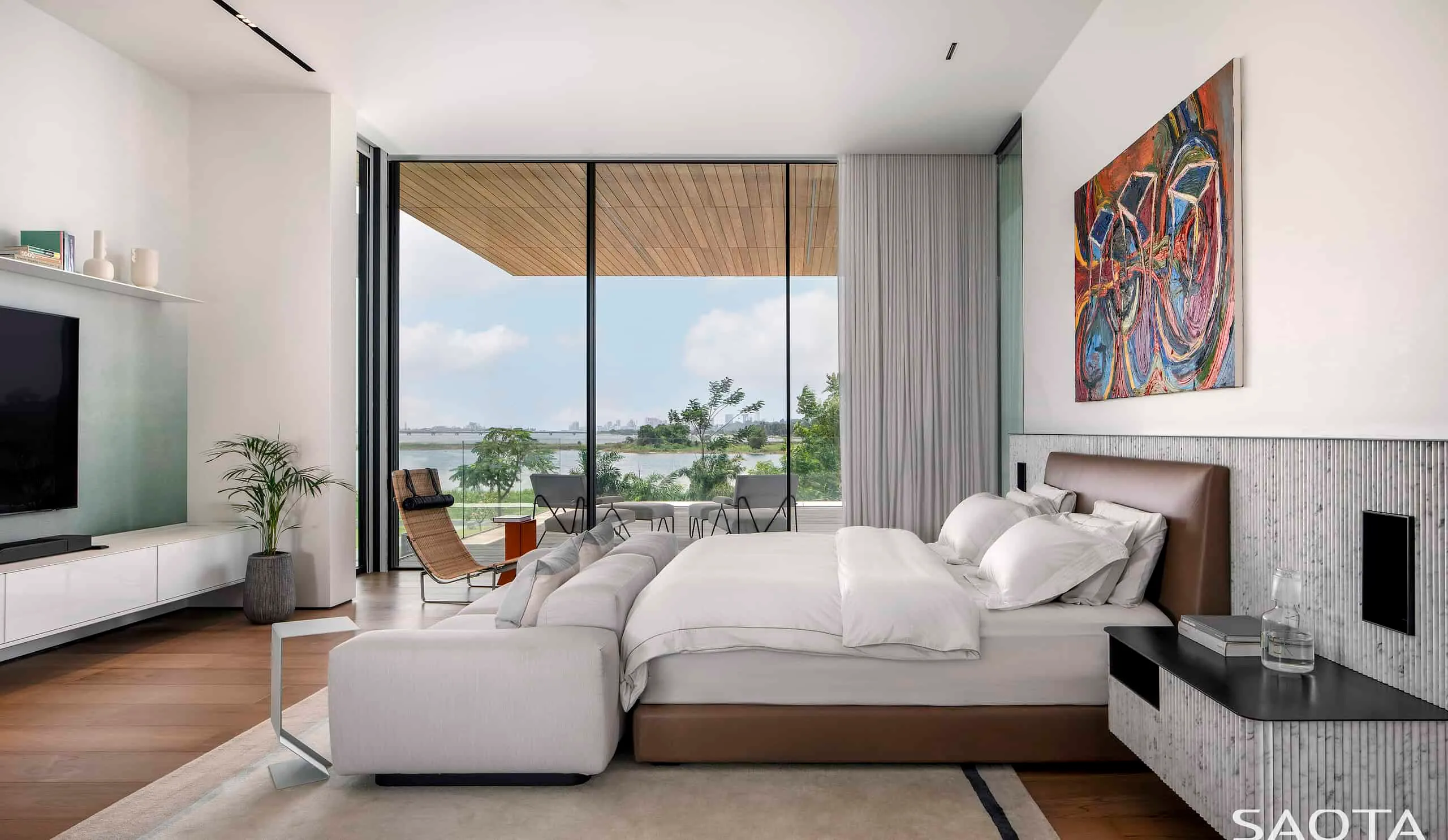 阿比让湖畔别墅由SAOTA设计：现代主义与自然的融合