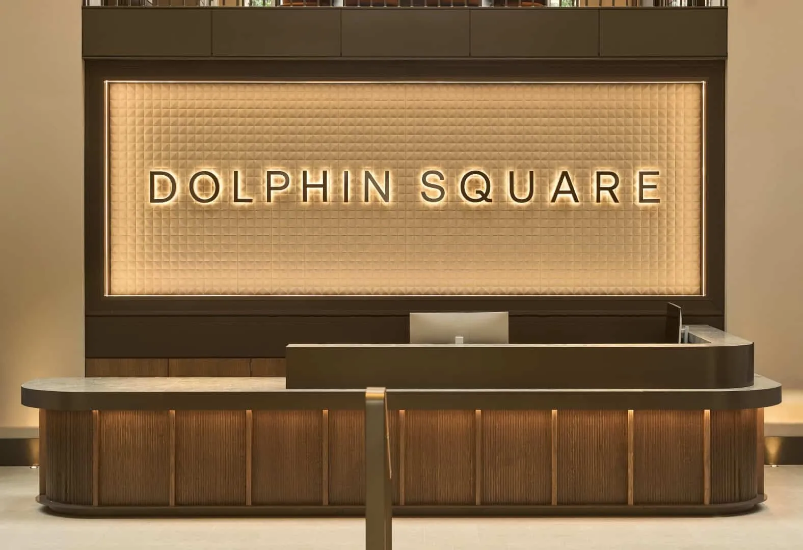 GRID Architects和Interiors打造的海豚广场：重新定义现代住宅的象征