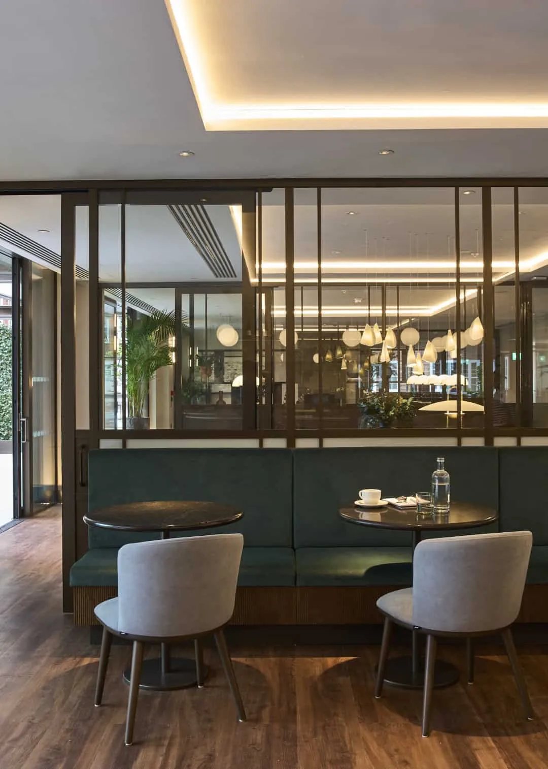 GRID Architects和Interiors打造的海豚广场：重新定义现代住宅的象征