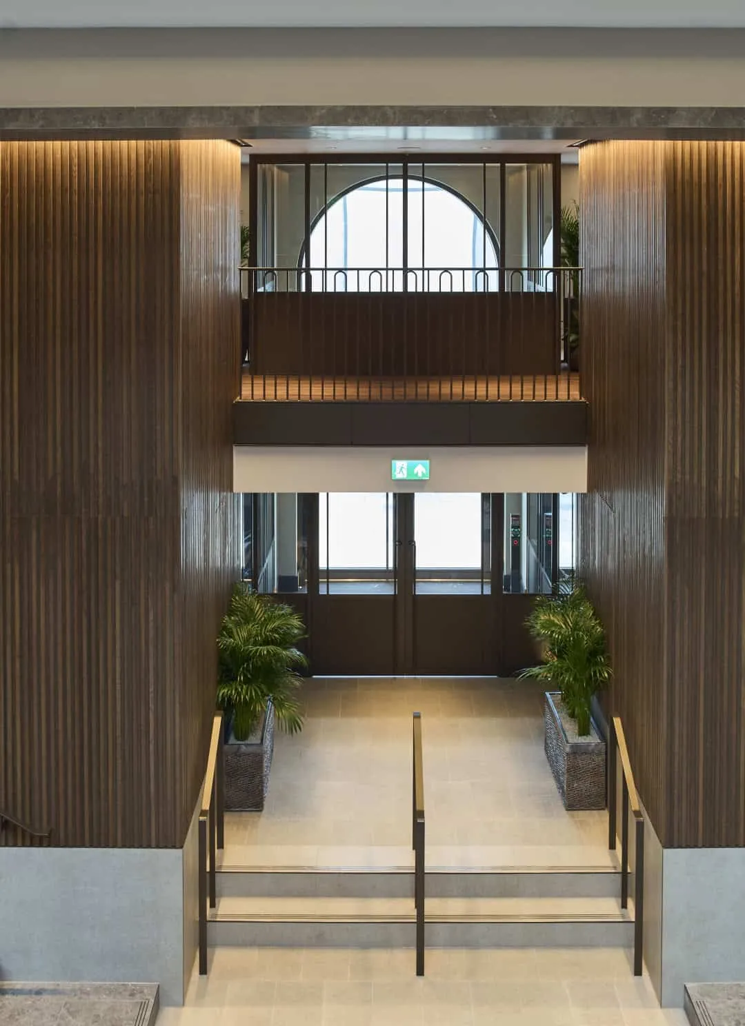 GRID Architects和Interiors打造的海豚广场：重新定义现代住宅的象征