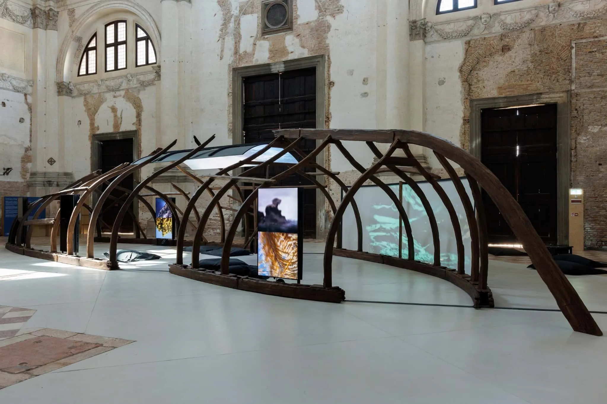 2025威尼斯双年展开幕周：海洋空间中的建筑边界