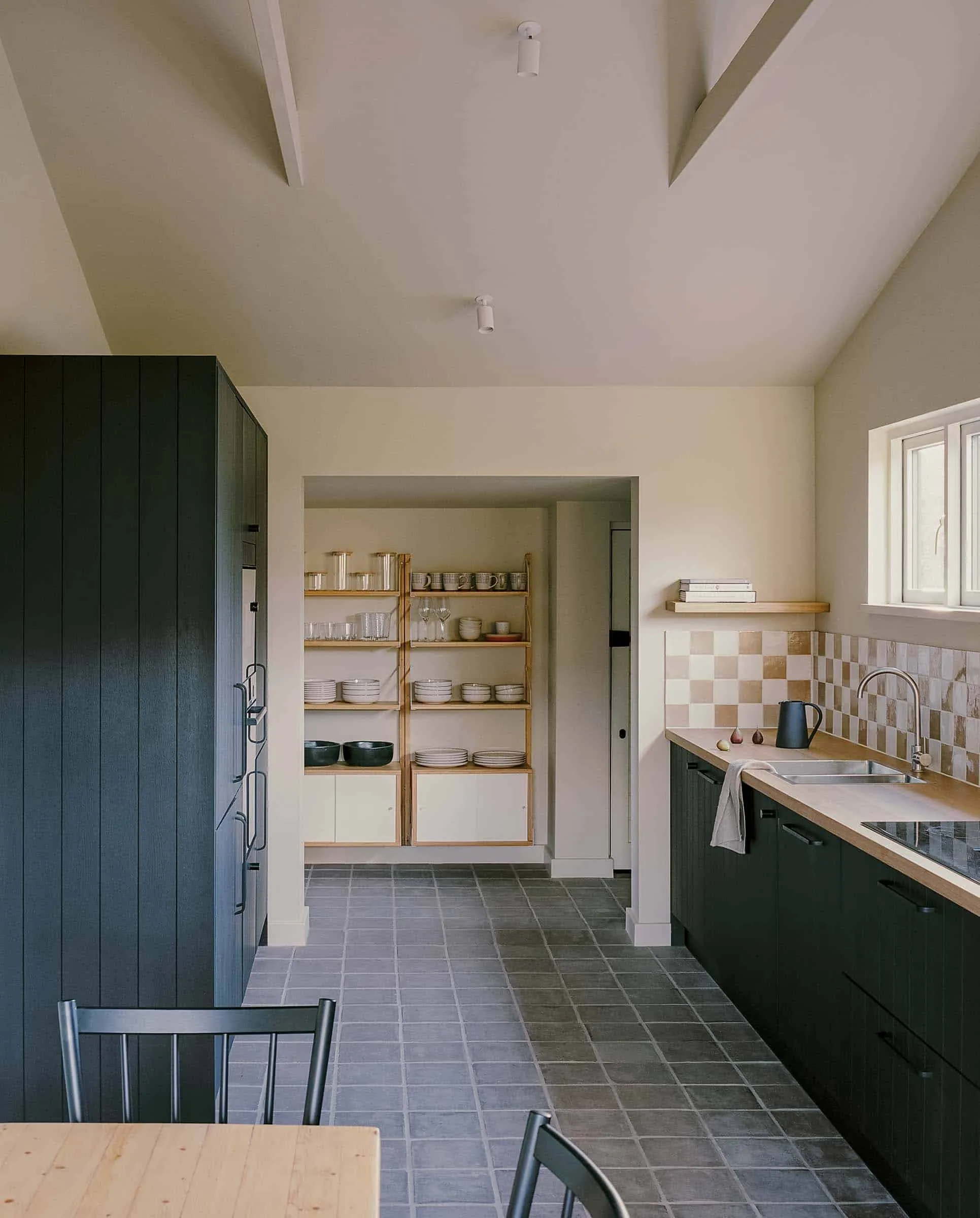 Architecture for London设计的多塞特现代房屋外观